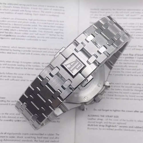 オーデマピゲ時計着用イメージ